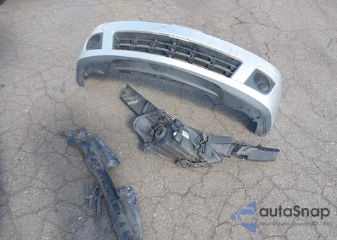 2011 Nissan Versa 1.8S z USA, uszkodzony, nr VIN 3N1BC1CP8BL448638